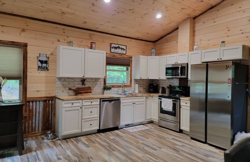 Brevard Cottage | Carson Creek Ridge Top