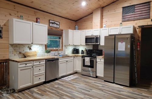 Brevard Cottage | Carson Creek Ridge Top