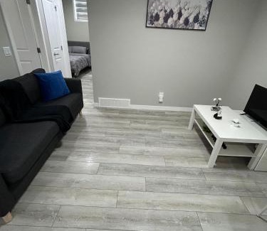 Calgary Apartment | Carssies Place