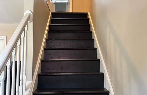 Norwood Apartment | Carter #1, Two bedroom unit near Xavier, Downtown