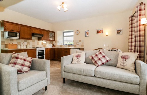Lympsham Cottage | CARTHOUSE, pet friendly, character holiday cottage in Brean