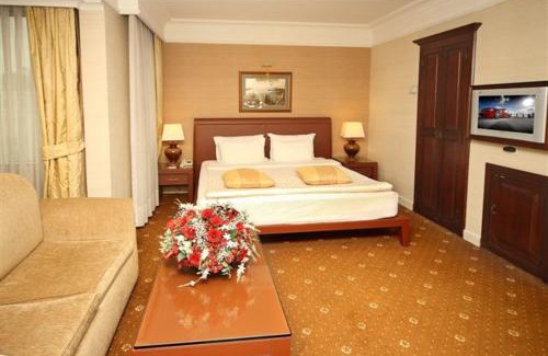 Taksim Hotel | Cartoon Hotel