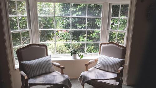Mount Dandenong House | Cartref, Vintage Welsh Charm Meets Modern Comfort