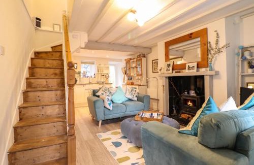 Bala House | Cartrefle