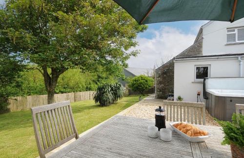 Camborne House | Carvannel Cottages