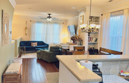 Cary House | ☀ Cary: Private & Spacious Townhome ☀