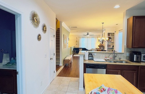 Cary House | ☀ Cary: Private & Spacious Townhome ☀