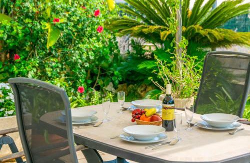 Mal Pas-Bon Aire Ski Chalet | Cas Ferrer -Bonaire-