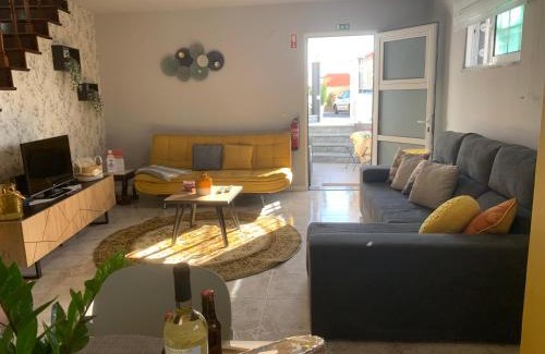 Canhas House | Casa 212