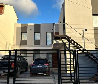 Las Colinas de Peralta Ramos House | Casa 3 ambientes - FARO NORTE -