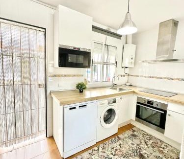 Chiclana de la Frontera Apartment | Casa 3 dormitorios La Barrosa