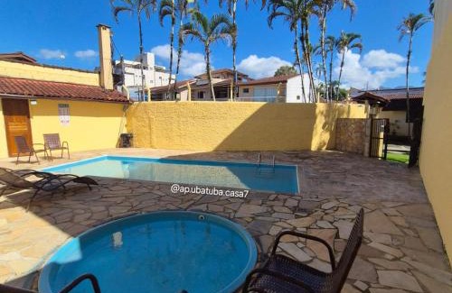 Umuarama House | Casa 6 em Condomínio com 2Quartos 1Mezanino Wifi Piscina Churrasqueira