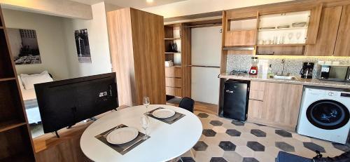 Downtown Guadalajara Apartment | Casa 8