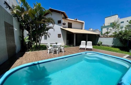 Canto Grande House | Casa a 50 M do Mar Para Recarregar as Energias