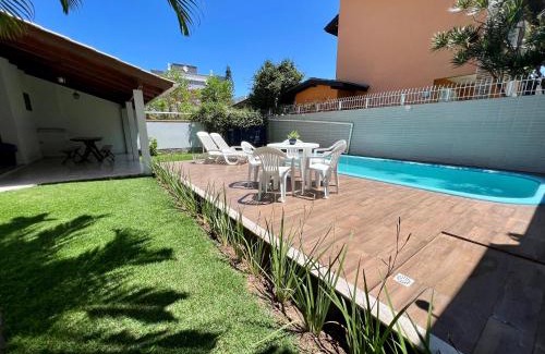 Canto Grande House | Casa a 50 M do Mar Para Recarregar as Energias