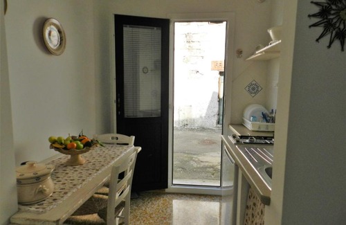 Taviano House | Casa a Corte nel centro storico
