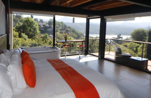 Valle de Bravo House | Casa Acento