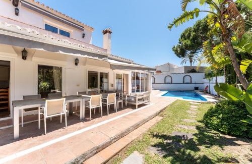 Urbanizacion Marbessa Villa | Casa Adelina en Marbella