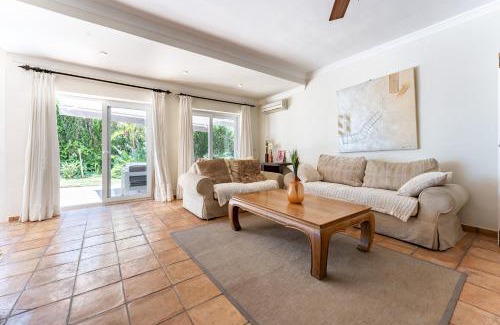 Urbanizacion Marbessa Villa | Casa Adelina en Marbella