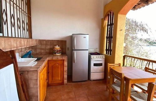 Playa la Madera Apartment | casa adriana zihuatanejo