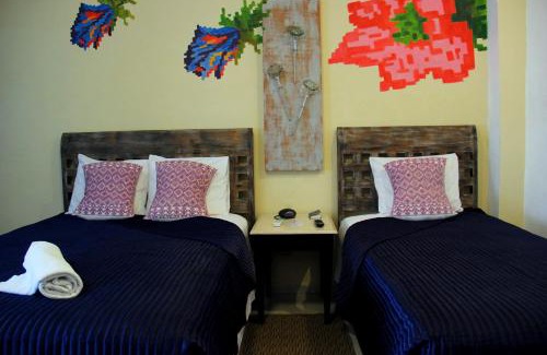 Barrio de Santiago Bed & Breakfast | Casa Akbal B&B