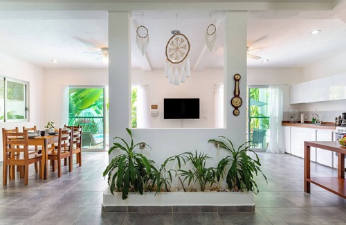 La Veleta House | Casa Alegria By Sandy Powerful