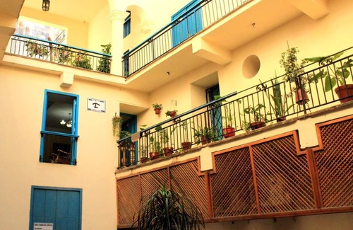 Old Havana Apartment | Casa Alfaro Plaza Vieja