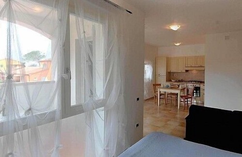 Puntone House | Casa Aliade B: A graceful studio apartment surrounded by the greenery.