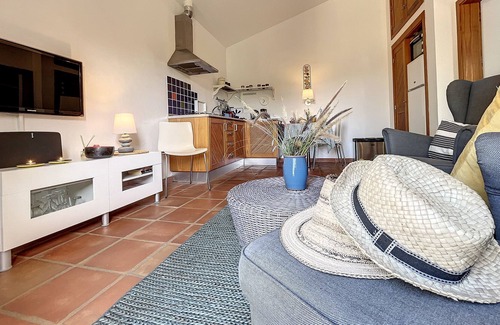 Olhao Ski Chalet | Casa Alta - pool view cottage