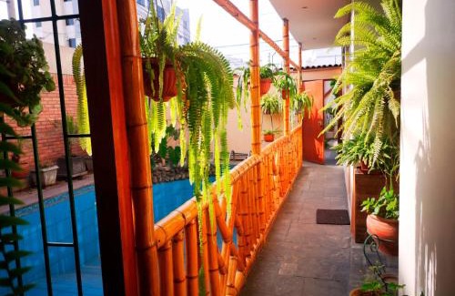 San Miguel House | Casa Amarello