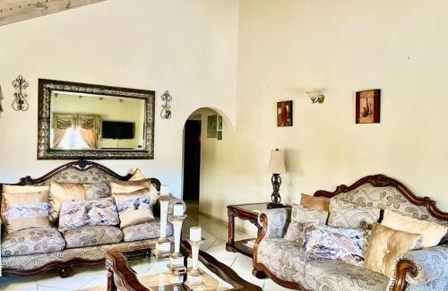 St. John's House | Casa Amarilla