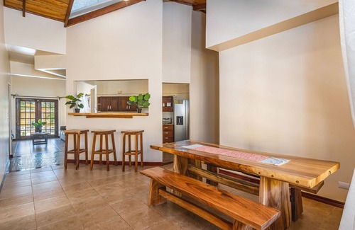 Avellanas Beach House | Casa Amarilla is a beautiful home just minutes away from Playa Avellanas