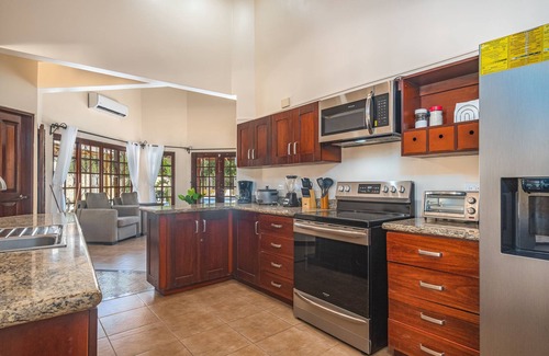 Avellanas Beach House | Casa Amarilla is a beautiful home just minutes away from Playa Avellanas