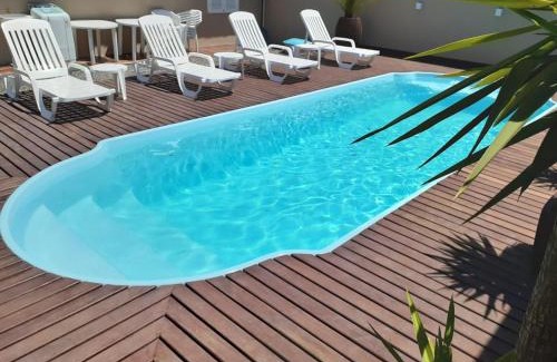 Mariscal House | CASA AMBAR COM PISCINA EM Mariscal BOMBINHAS N 705