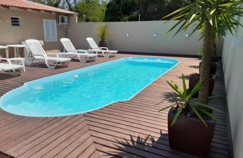 Mariscal House | CASA AMBAR COM PISCINA EM Mariscal BOMBINHAS N 705