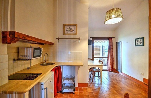 Marina di Castagneto Carducci House | Casa Aneto A: A welcoming apartment surrounded by the greenery, with Free WI-FI.
