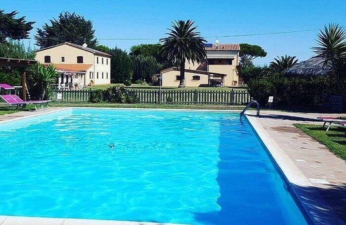 Marina di Castagneto Carducci House | Casa Aneto D: A welcoming apartment surrounded by the greenery, with Free WI-FI.