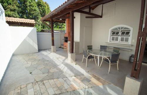 Sao Sebastiao House | Casa - anexa ao Winner Beach Hotel (Praia da Juréia, São Sebastião)