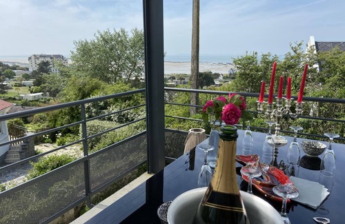 Donville-les-Bains Cottage | Casa Antoine 15pers : sea view, 10 min walk to the beach