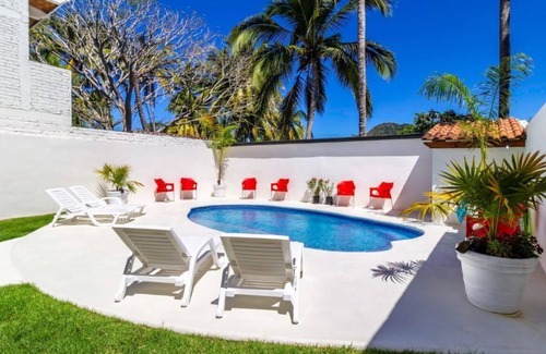 Lo de Marcos House | Casa Antonia (the backyard paradise)