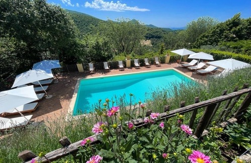 Spoleto House | Casa Aristo! Live like an Italian aristocrat! On a country estate. Slps 10