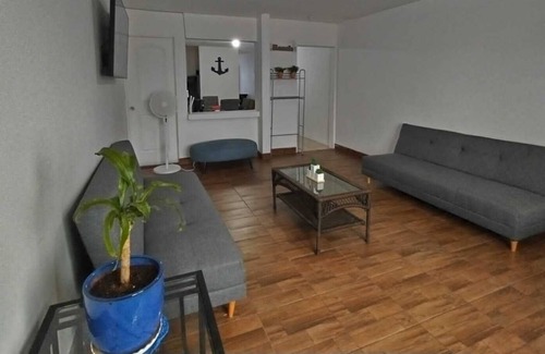 Ensenada House | Casa Avenida Pedro Loyola, 400m de la Playa
