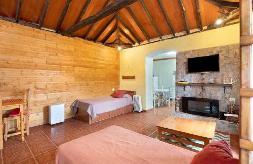 Santa Cruz de Tenerife Ski Chalet | Casa Azul del Roque Negro