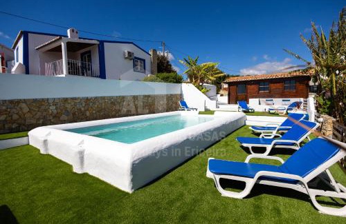 Mafra Villa | Casa Azul da Relva by AcasaDasCasas