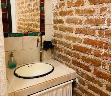 Esterito House | Casa Azul loft 2 blocks malecon with garage