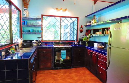 Pavones House | CASA AZUL & POOL - Lush Tropical Oasis - WiFi/AC/Bikes/Boards - Perfect Location