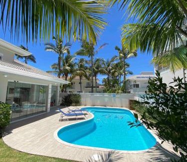 Jurere Internacional House | Casa Búzios 250m da Praia Jurerê International