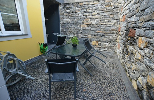 Canical Apartment | Casa Baleia Azul (Blue Whale House)