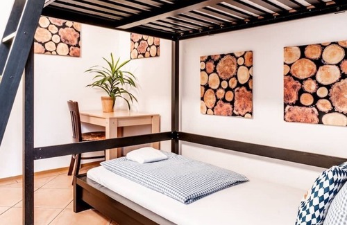 Echarding House | ※ Casa BARvaria ※Incredible 8BR※ HUGE※With a BAR ※