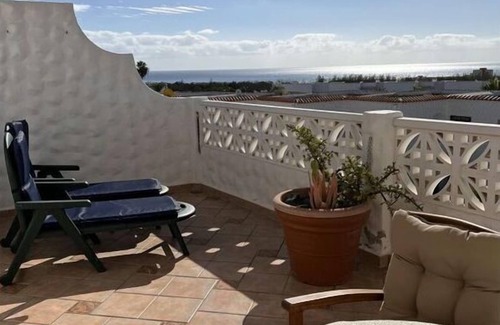 Bahia Calma Boat Rental | Casa Bejo Comfortable holiday residence